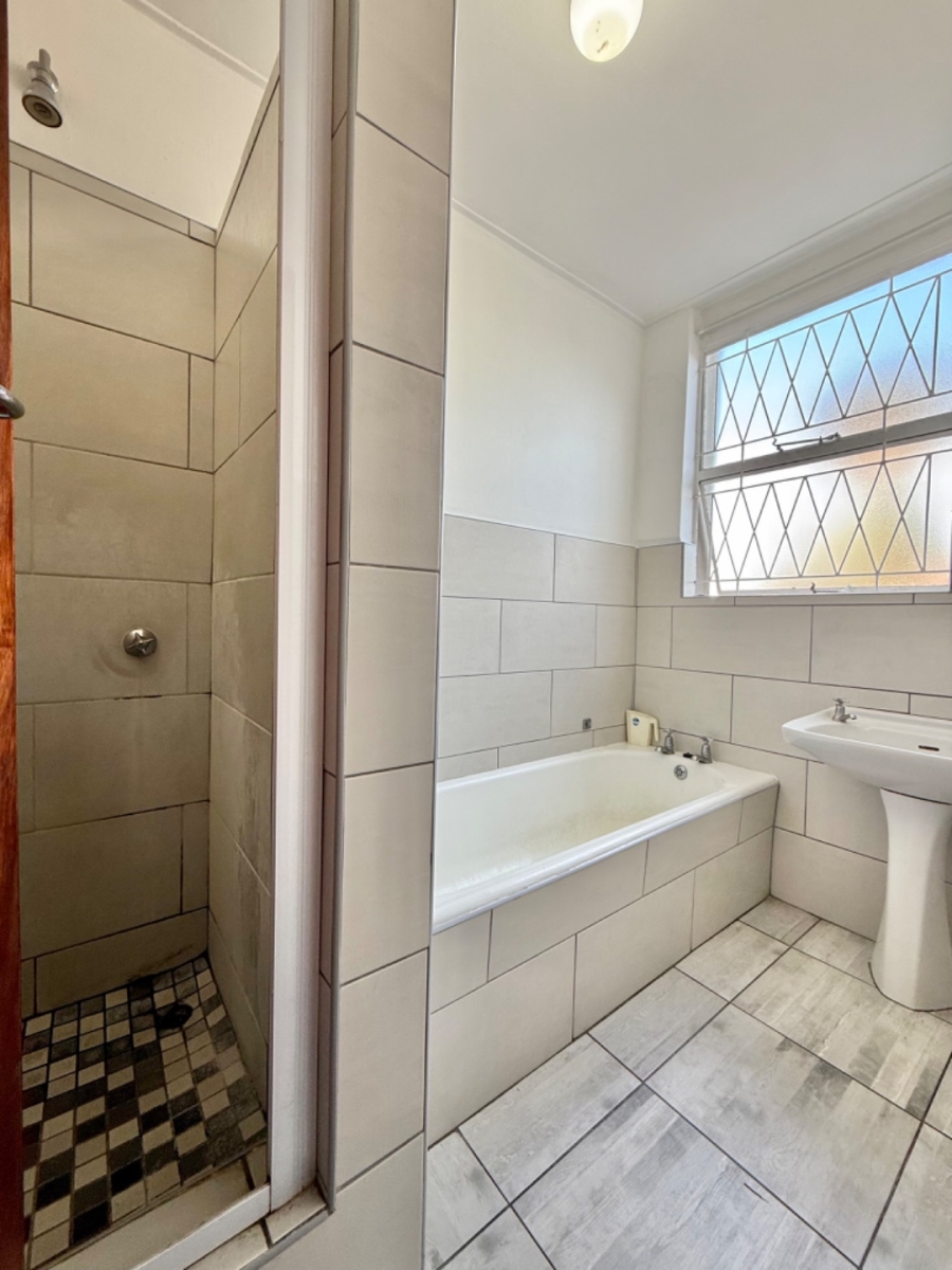 4 Bedroom Property for Sale in Sydenham Eastern Cape